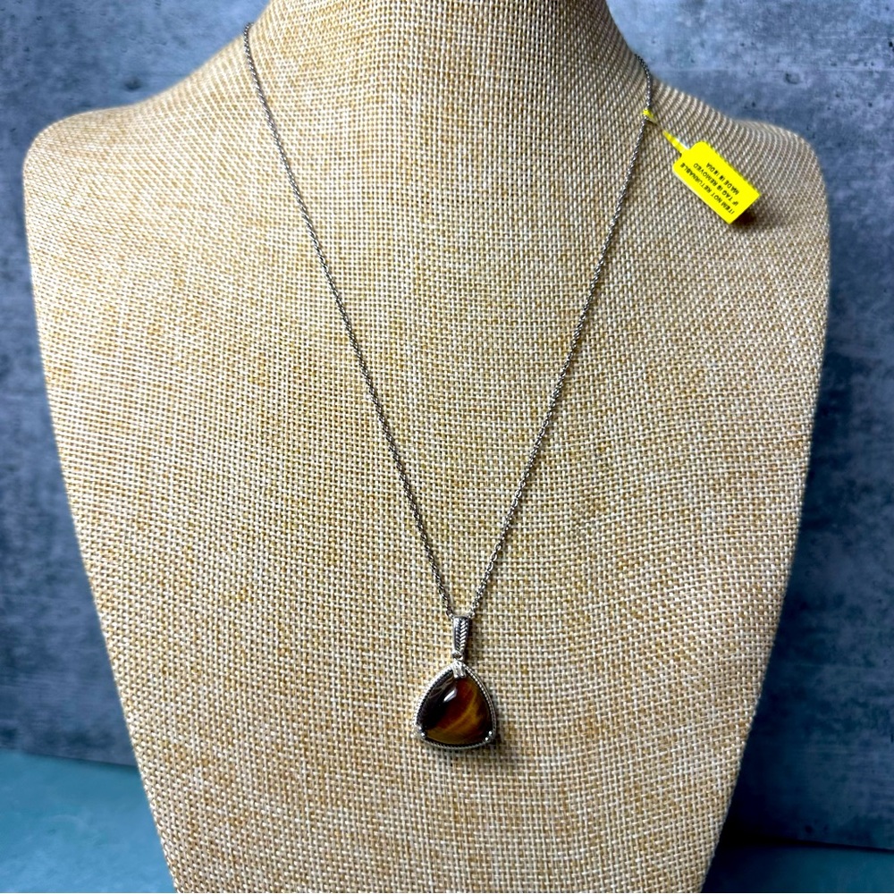 NEW D’Joy tiger’s eye pendant necklace on sterling silver chain